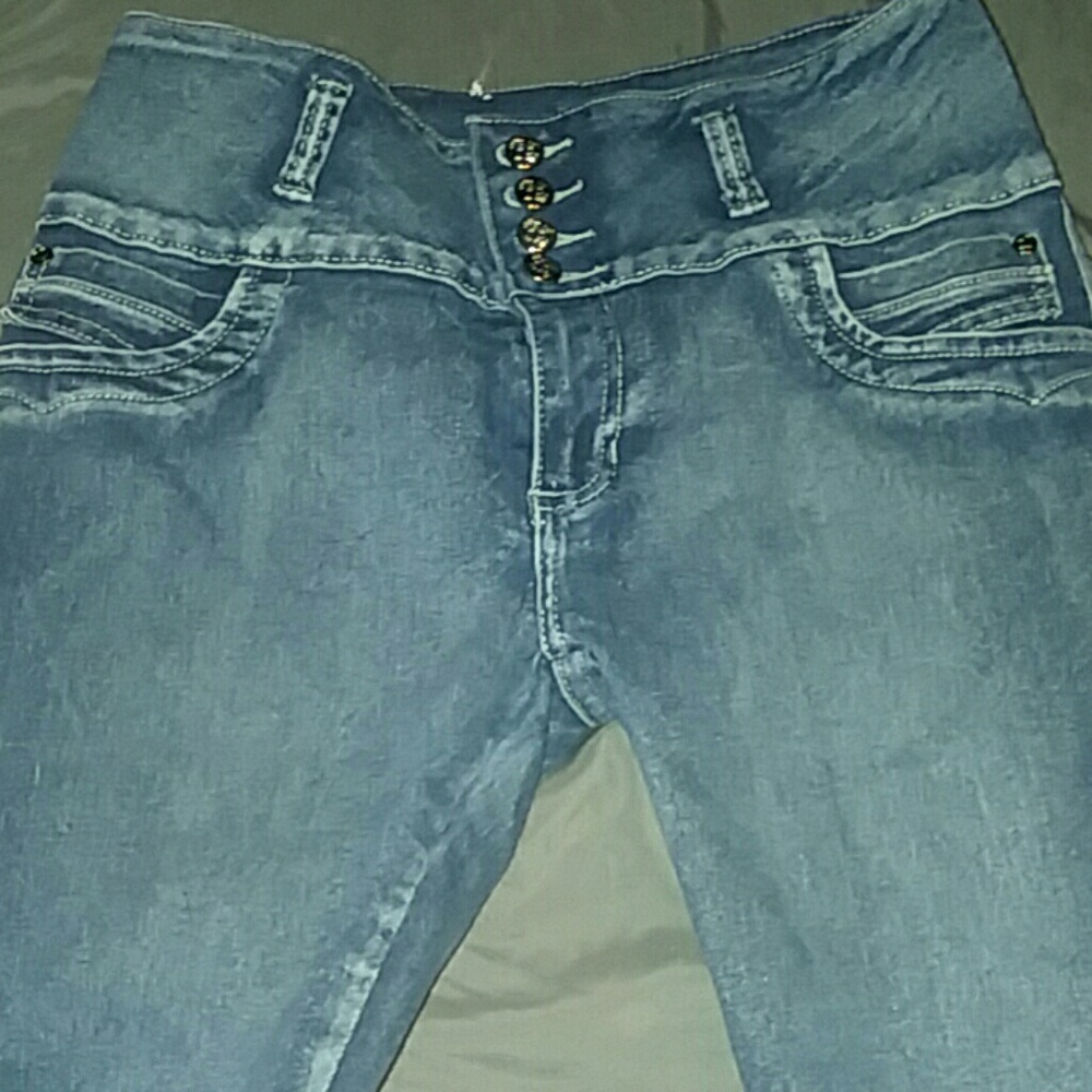 Fashion 2 Love Brazilian Butt Lift Jeans Size 13